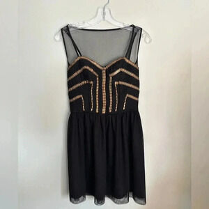 Elegant Guess Cocktail Dress with Art Deco Styling and Mesh Overlay Women’s 2